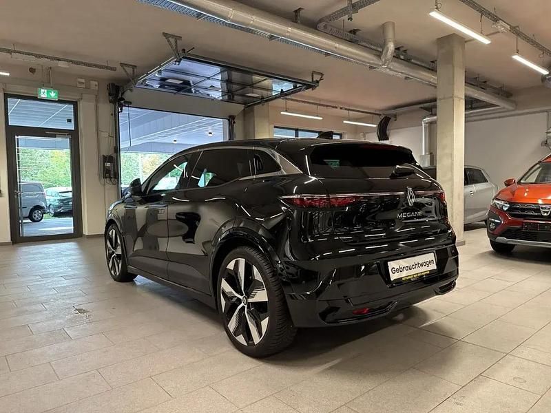 Gebraucht Renault Megane E-Tech Techno 117 kW (160 PS) 2023 Schwarz Limousine