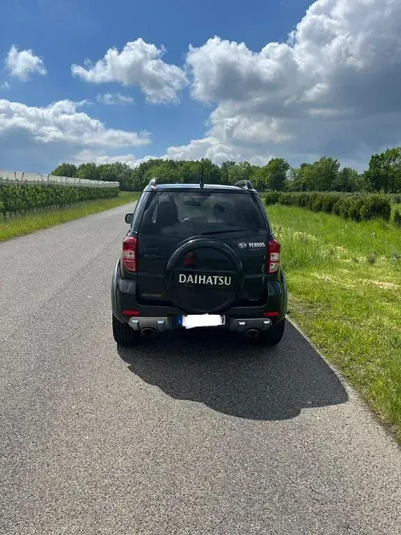 Second-hand Daihatsu Terios 105 CP (77 kW) 2009 Negru SUV