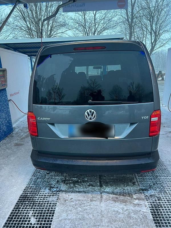 Gebraucht VW Caddy 102 PS (75 kW) 2017 Grau Van / Kleinbus