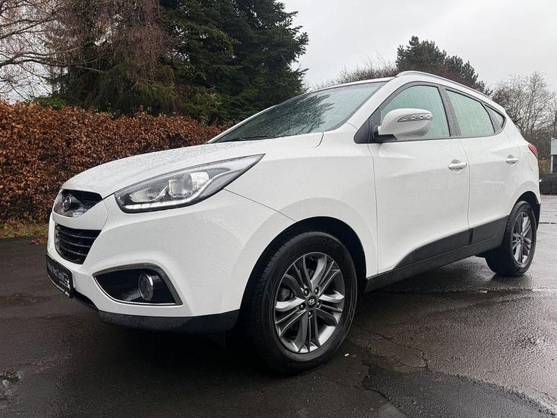 Gebraucht Hyundai Tucson 136 PS (100 kW) 2015 Weiß SUV