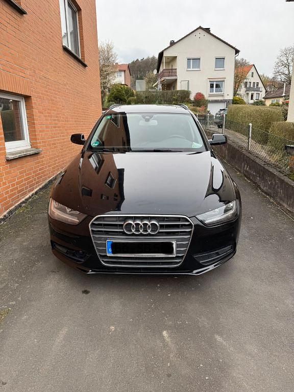 Second-hand Audi A4 Ambiente 143 CP (105 kW) 2012 Negru Break