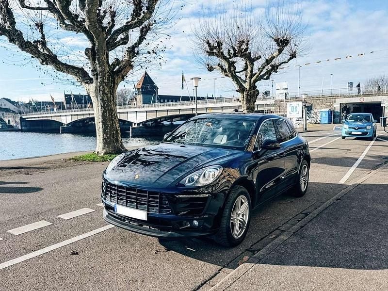 Schwarz Gebraucht 2016 Porsche Macan S SUV | 29.499 € (Guter Preis) - Bild 1/4