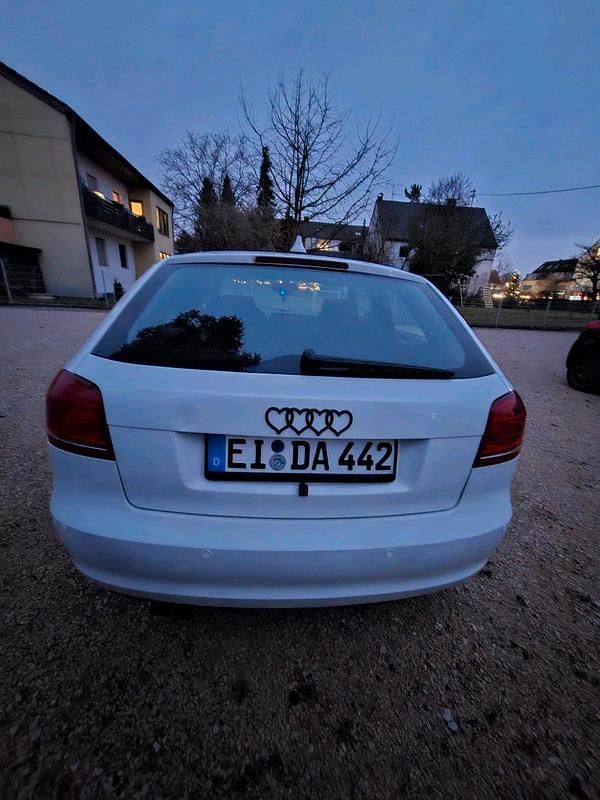 Gebraucht Audi A3 125 PS (91 kW) 2009 Weiß Kleinwagen