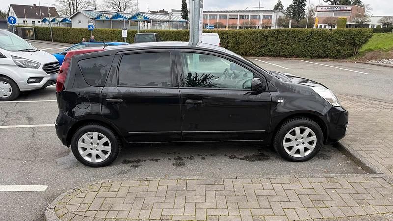 Gebraucht Nissan Note 90 PS (66 kW) 2013 Schwarz Kleinwagen