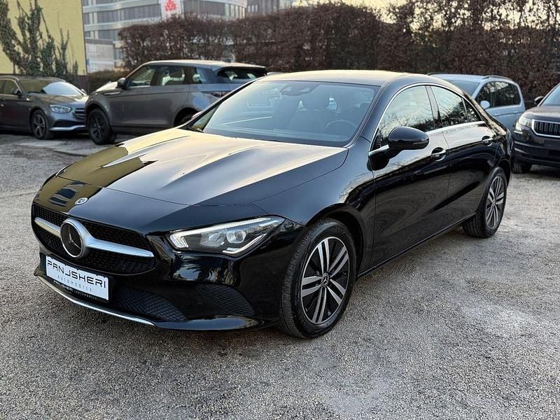Gebraucht Mercedes CLA200 150 PS (110 kW) 2022 Schwarz Limousine