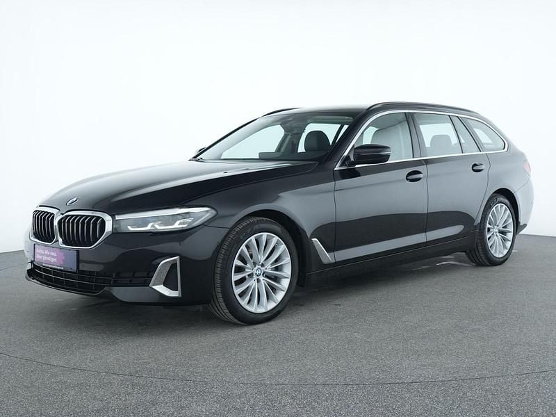 Schwarz Gebraucht 2022 BMW 520 Luxury Line Limousine | 33.613 € (Guter Preis) - Bild 1/4