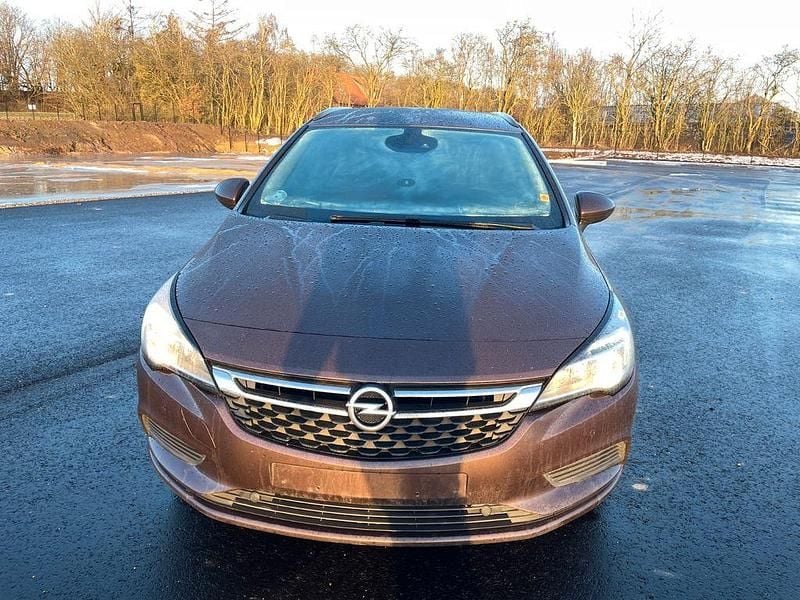 Gebraucht Opel Astra Active 150 PS (110 kW) 2018 Braun Kombi