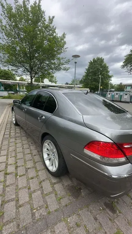 Gebraucht BMW 730 231 PS (169 kW) 2006 Beige Limousine