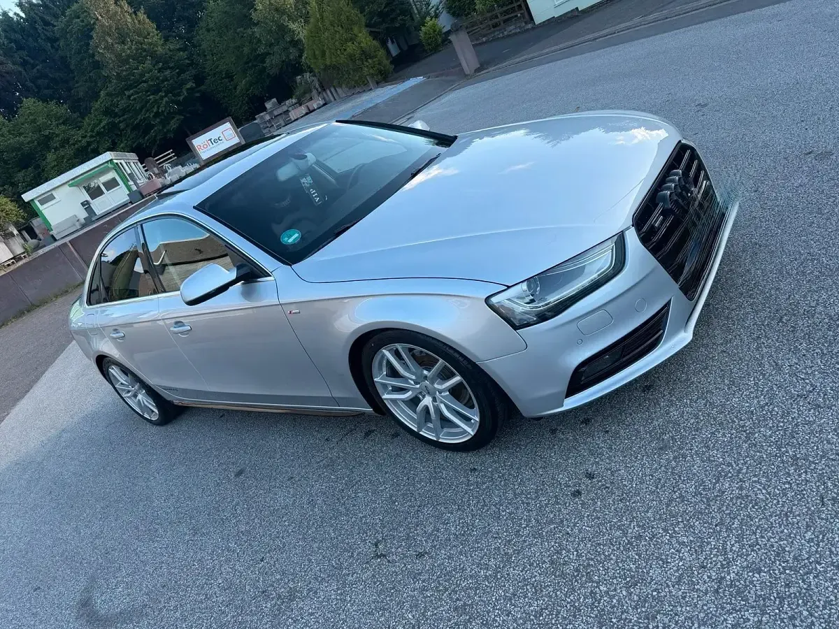 Gebraucht Audi A4 177 PS (130 kW) 2013 Silber Limousine