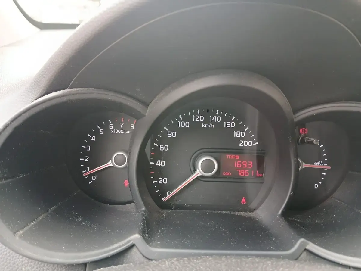 Gebraucht Kia Picanto 69 PS (50 kW) 2013 Rot Kleinwagen