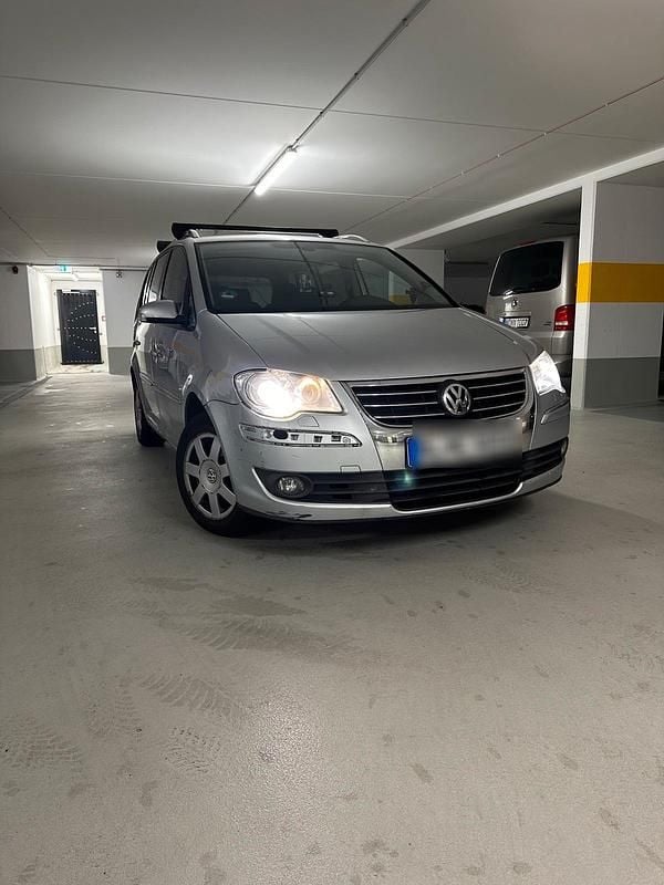 Silber Gebraucht 2008 VW Touran Van / Kleinbus | 2.600 € (Superpreis) - Bild 1/4