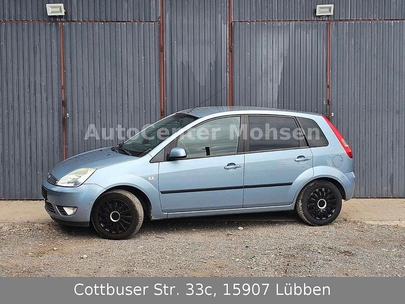 Blau Gebraucht 2005 Ford Fiesta Futura Kleinwagen | 1.499 € (Guter Preis) - Bild 1/4