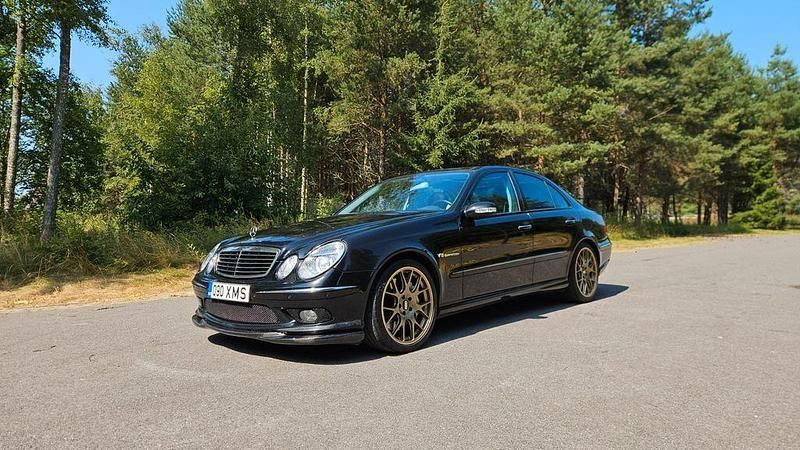 Schwarz Gebraucht 2003 Mercedes E55 AMG AMG Limousine | 19.900 € (Superpreis) - Bild 1/4