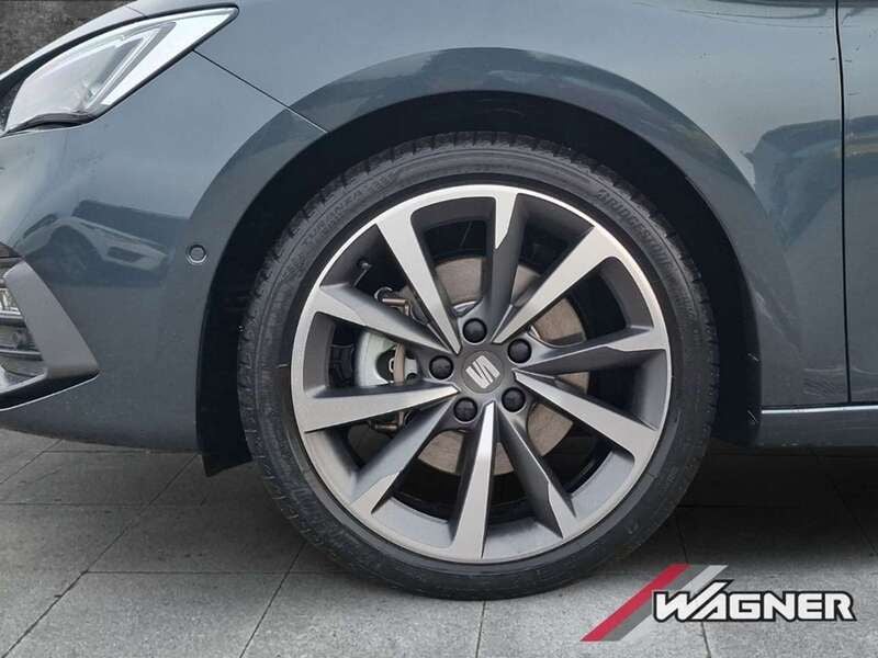 Usata Seat Leon ST FR 150 CV (110 kW) 2024 Grigio Station wagon