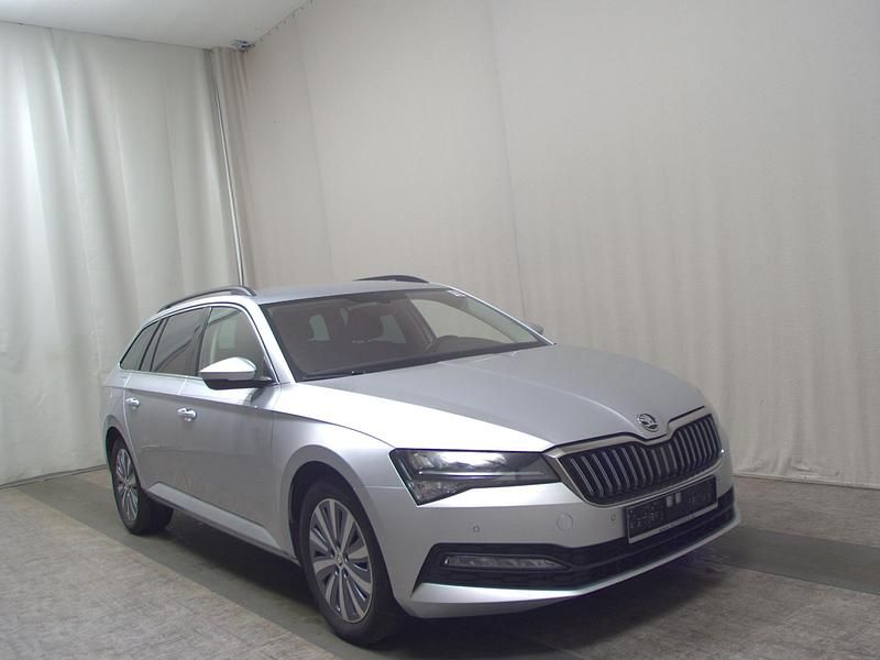 Gebraucht Skoda Superb Ambition 200 PS (147 kW) 2021 Silber Kombi
