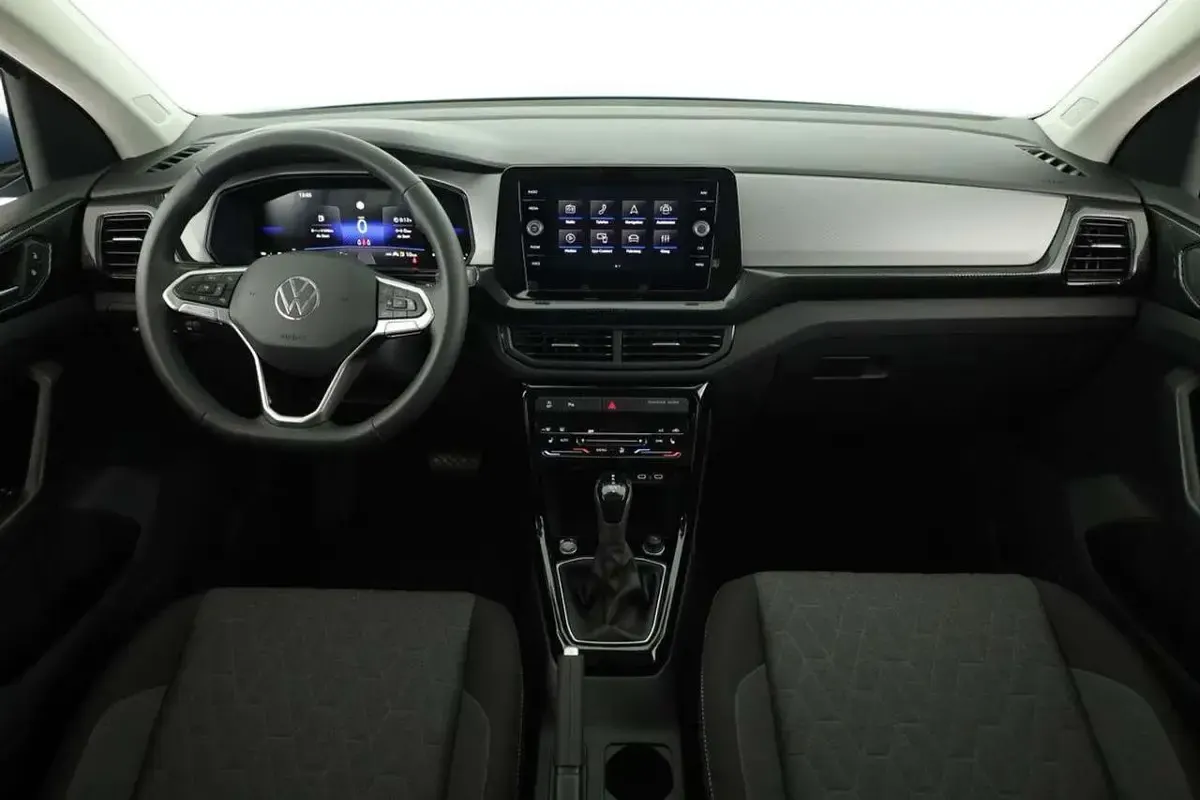Neu VW T-Cross R-line 150 PS (110 kW) 2025 Clear blue metallic SUV