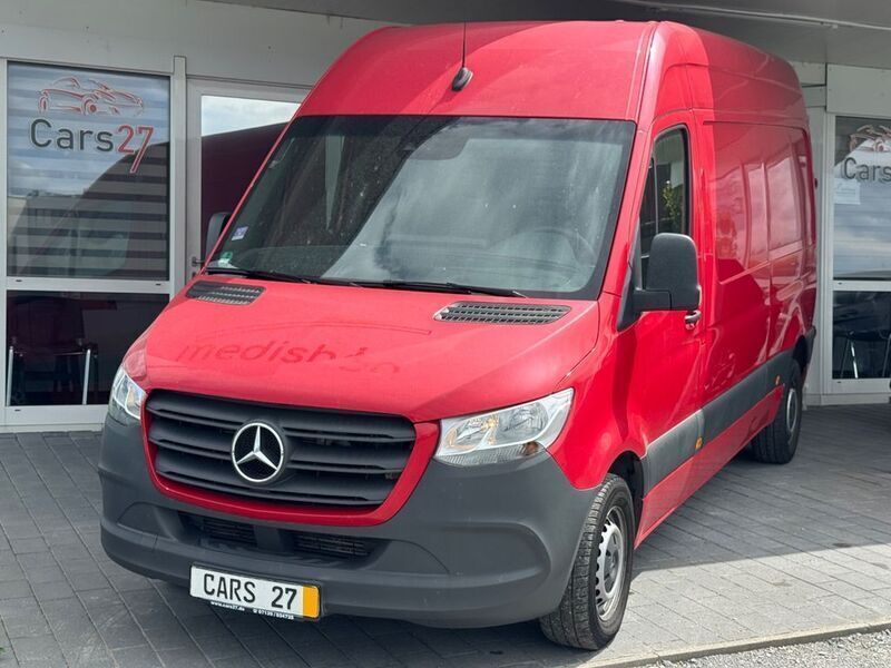 Rot Gebraucht 2019 Mercedes Sprinter Van | 19.999 € (Fairer Preis) - Bild 1/4
