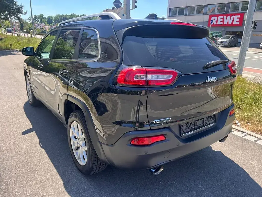 Gebraucht Jeep Cherokee Longitude 170 PS (125 kW) 2014 Schwarz SUV