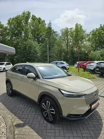 Gebraucht Honda HR-V Elegance 131 PS (96 kW) 2023 Sand khaki pearl SUV