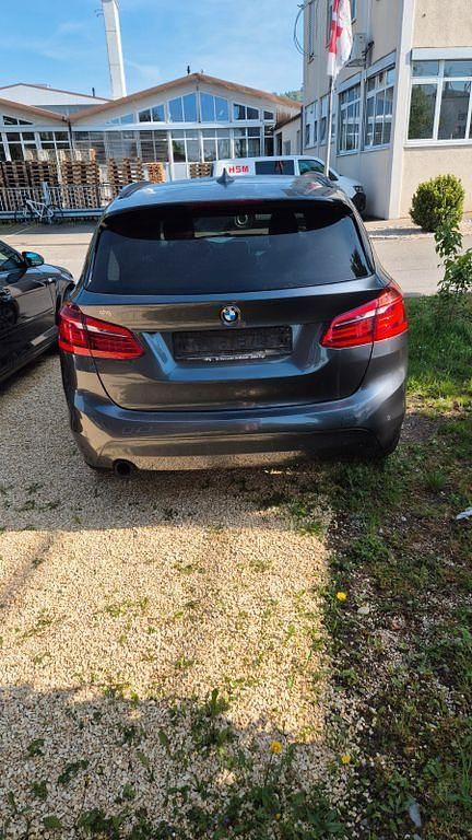 Gebraucht BMW 218 Active Tourer Advantage 136 PS (100 kW) 2016 Grau Van / Kleinbus