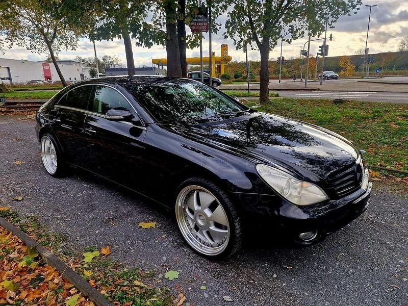 Schwarz Gebraucht 2005 Mercedes CLS500 Coupé | 7.500 € (Superpreis) - Bild 1/4