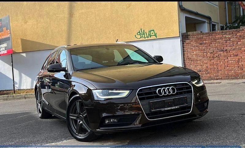 Gebraucht Audi A4 S-Line 170 PS (125 kW) 2012 Braun Kombi