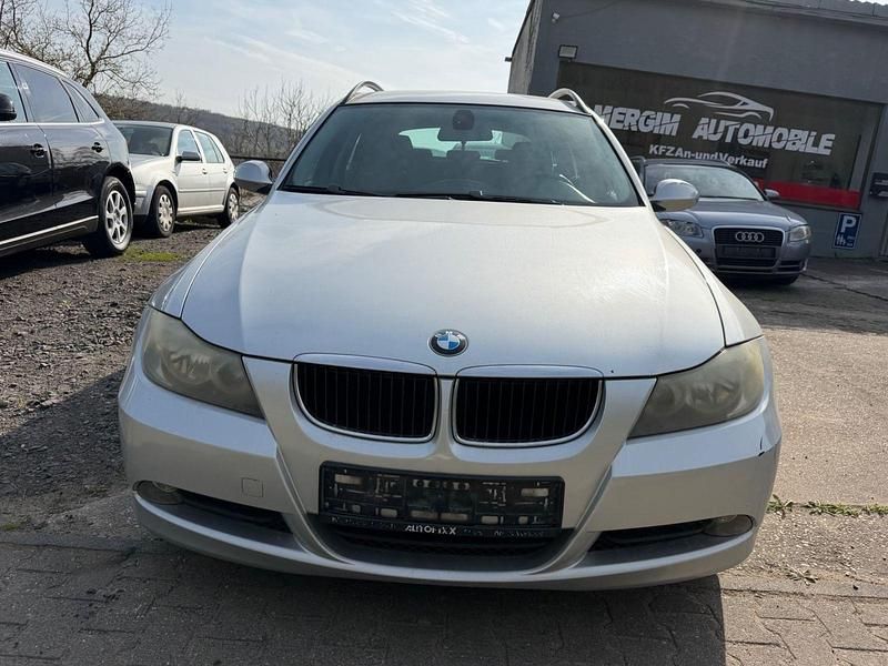 Gebraucht BMW 320 150 PS (110 kW) 2007 Silber Kombi