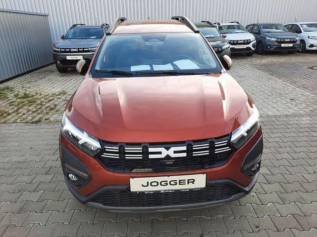 Neu Dacia Jogger Extreme 110 PS (80 kW) 2025 Braun Van / Kleinbus
