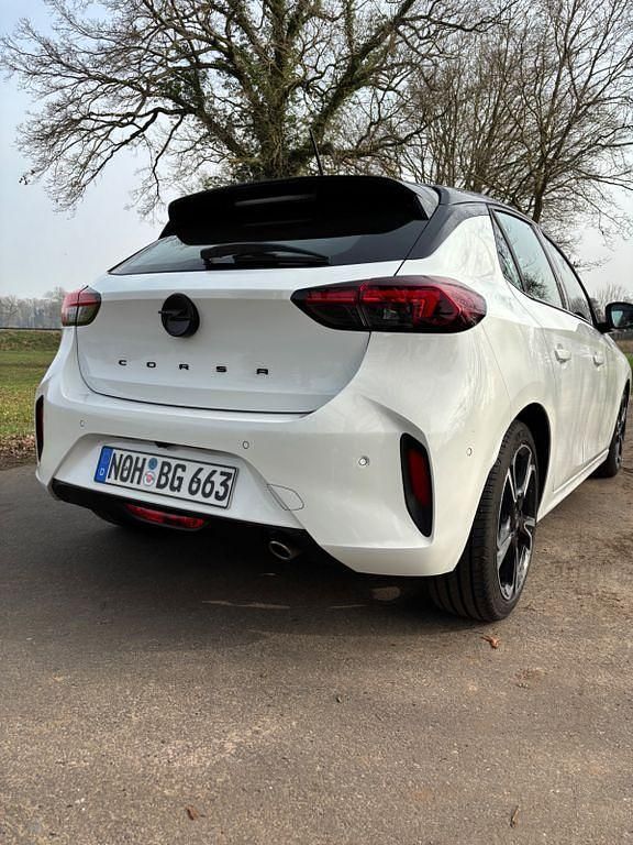 Gebraucht Opel Corsa GS Line 101 PS (74 kW) 2023 Weiß Kleinwagen