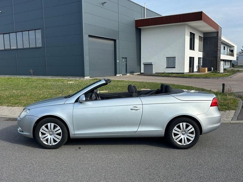 Gebraucht VW Eos 140 PS (102 kW) 2007 Silber Cabrio