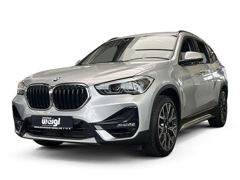 Silber Gebraucht 2019 BMW X1 Sport Line SUV | 25.238 € (Fairer Preis) - Bild 1/4