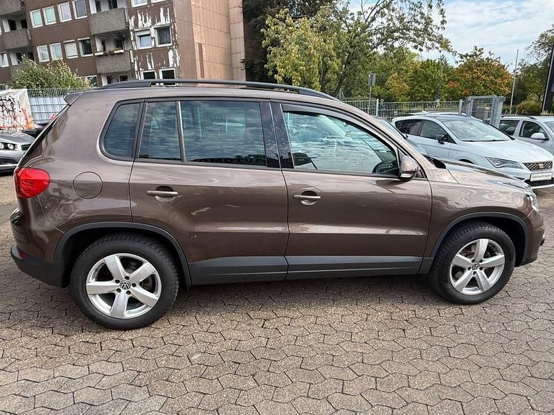 Gebraucht VW Tiguan 140 PS (102 kW) 2012 Braun SUV