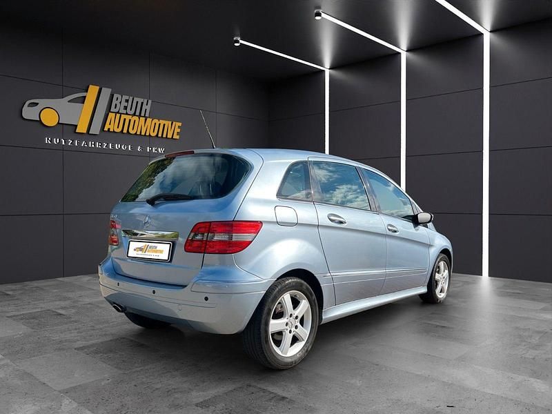 Gebraucht Mercedes B150 95 PS (69 kW) 2006 Blau Van / Kleinbus