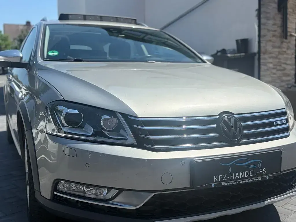 Gebraucht VW Passat Alltrack Basis 140 PS (102 kW) 2013 Silber Kombi