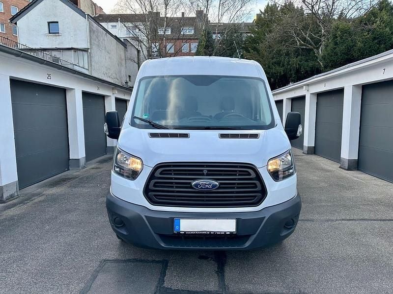 Gebraucht Ford Transit 105 PS (77 kW) 2018 Weiß Limousine
