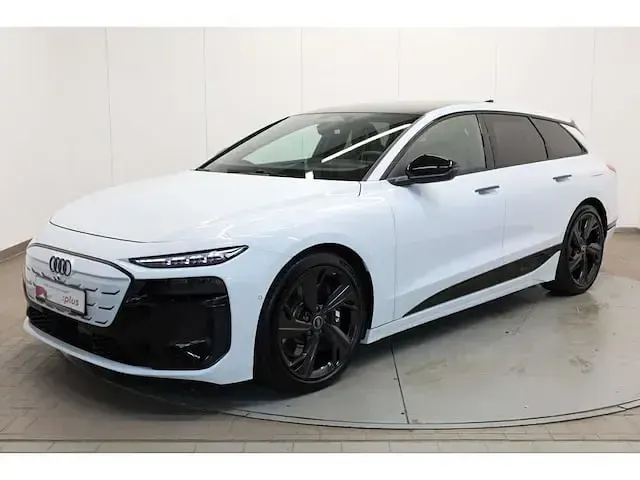 Gebraucht Audi S6 e-tron Ambiente 369 kW (503 PS) 2025 Gletscherweiß metallic Limousine