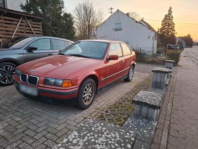 Gebraucht BMW 316 Compact 102 PS (75 kW) 1998 Rot Kleinwagen
