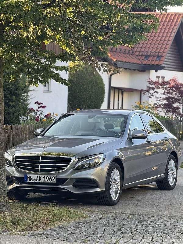 Gebraucht 2015 Mercedes C200 Avantgarde Limousine | 17.300 € (Fairer Preis) - Bild 1/4