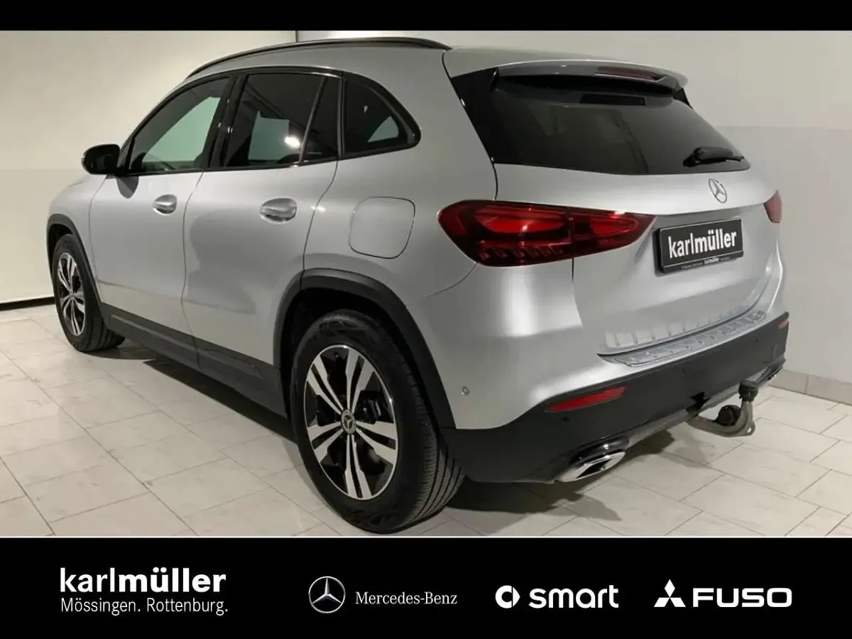 Gebraucht Mercedes GLA220 Progressive 190 PS (139 kW) 2023 Silber SUV