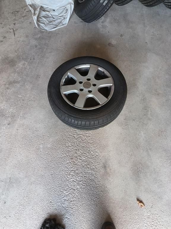 Gebraucht VW Caddy 105 PS (77 kW) 2013 Schwarz Van / Kleinbus