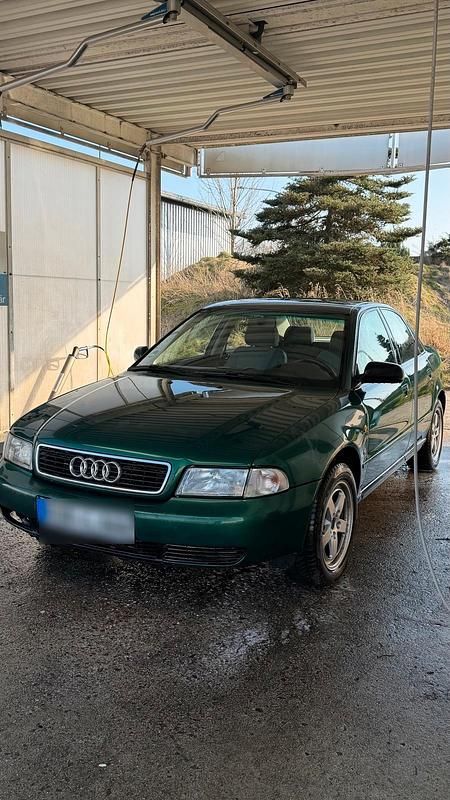 Gebraucht Audi A4 130 PS (95 kW) 1997 Grün Limousine