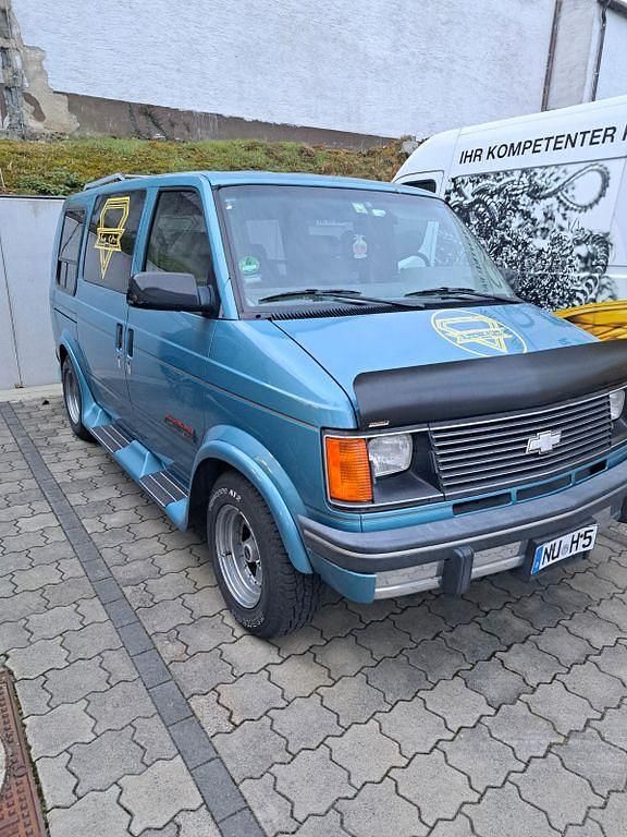 Blau Gebraucht 1994 Chevrolet Astro Van / Kleinbus | 5.500 € - Bild 1/4