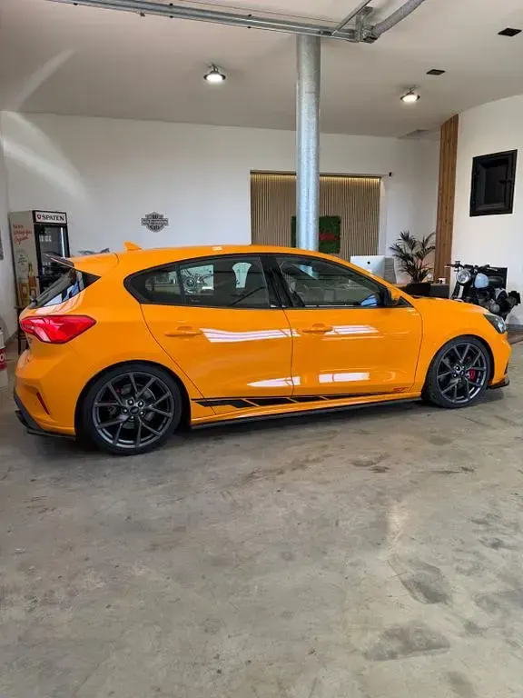 Gebraucht Ford Focus ST 280 PS (205 kW) 2019 Orange Limousine