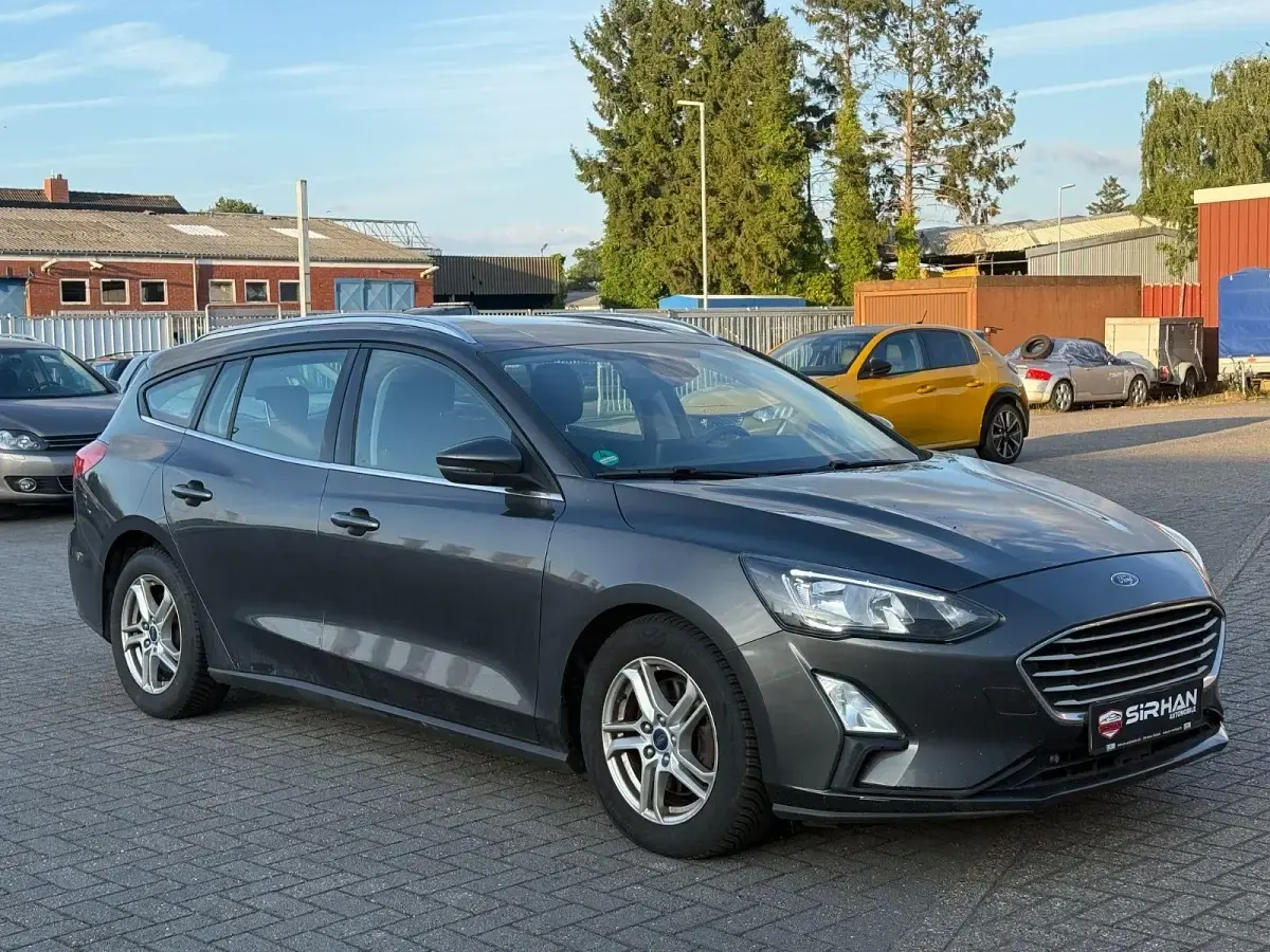 Gebraucht Ford Focus Cool & Connect 150 PS (110 kW) 2019 Grau Kombi