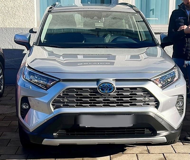 Gebraucht Toyota RAV4 Hybrid 222 PS (163 kW) 2020 Silber SUV
