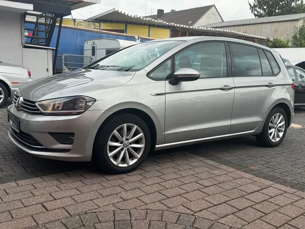 Gebraucht VW Golf VII LOUNGE 125 PS (91 kW) 2015 Silber Limousine