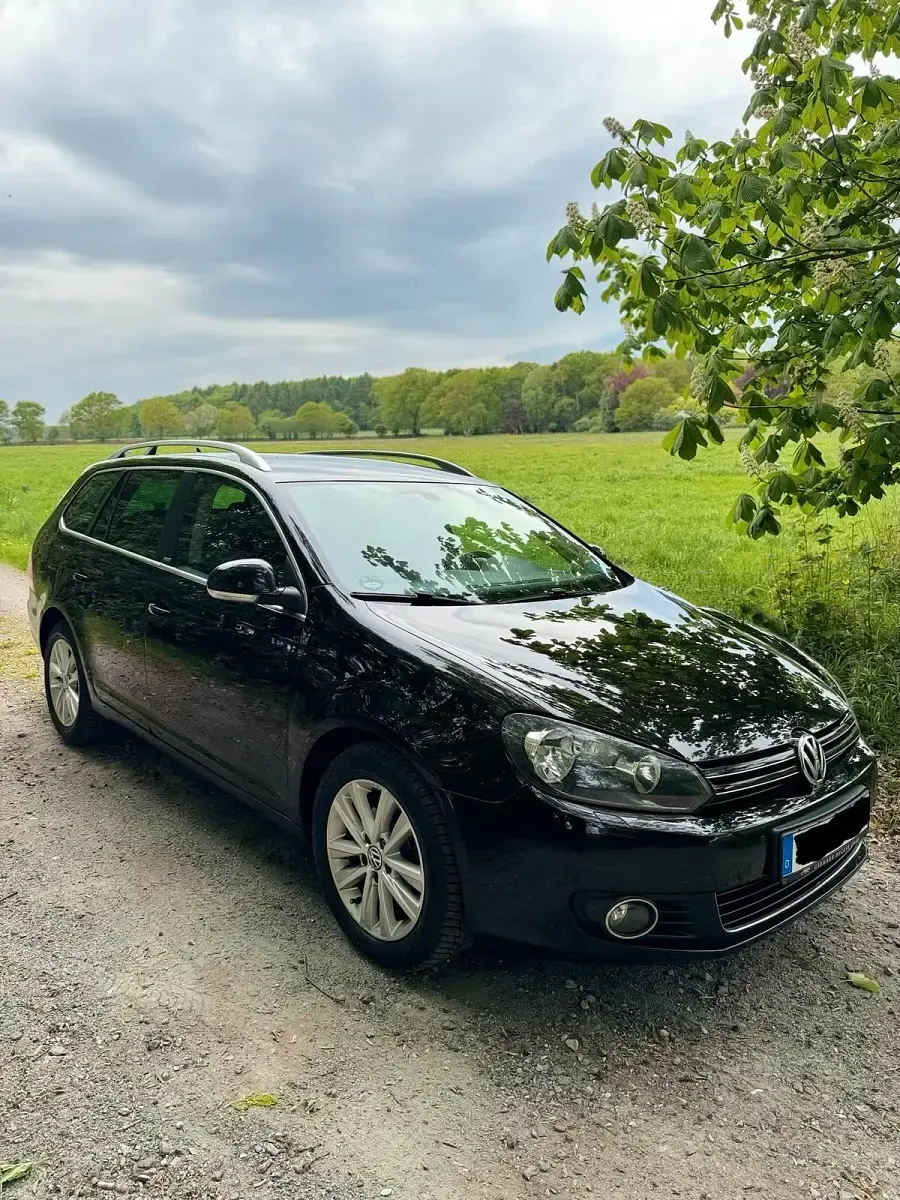 Gebraucht VW Golf VI Style 105 PS (77 kW) 2011 Schwarz Kleinwagen
