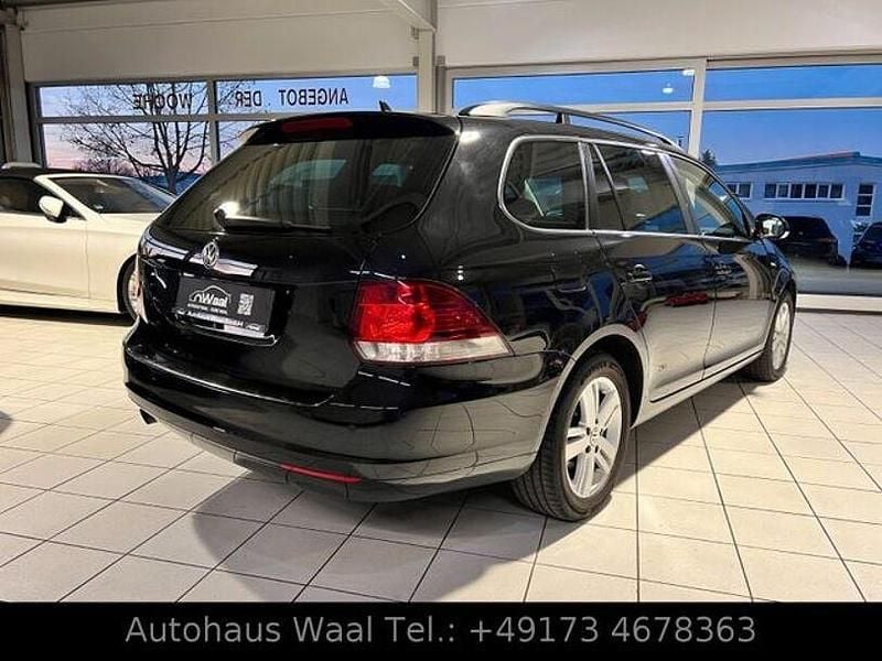 Gebraucht VW Golf VII Match 116 PS (85 kW) 2013 Schwarz Kombi