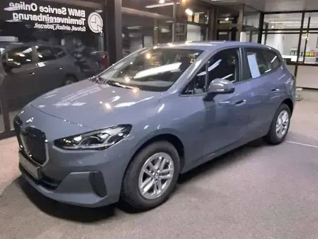 Gebraucht BMW 218 Active Tourer Luxury Line 136 PS (100 kW) 2022 Grau Van / Kleinbus
