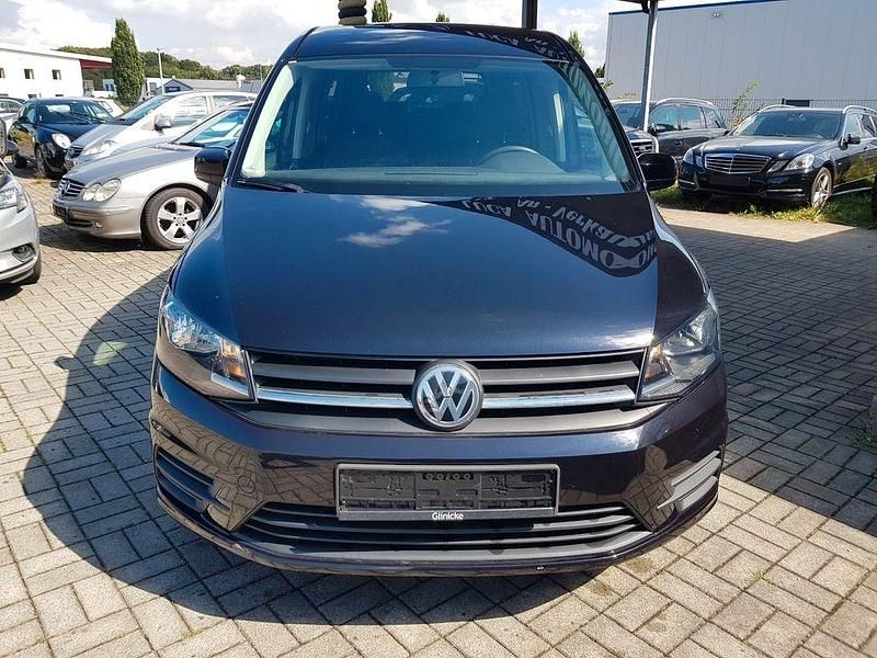 Gebraucht VW Caddy Maxi Trendline 102 PS (75 kW) 2015 Schwarz Van / Kleinbus
